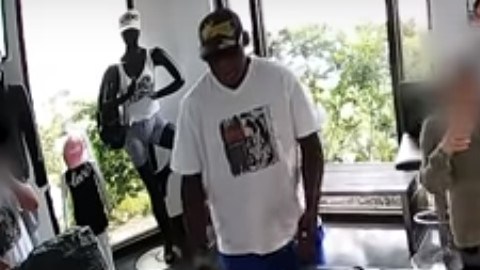 El exbasquetbolista Dennis Rodman está en problemas otra vez.