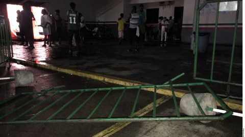 Huyen migrantes cubanos de estación migratoria.