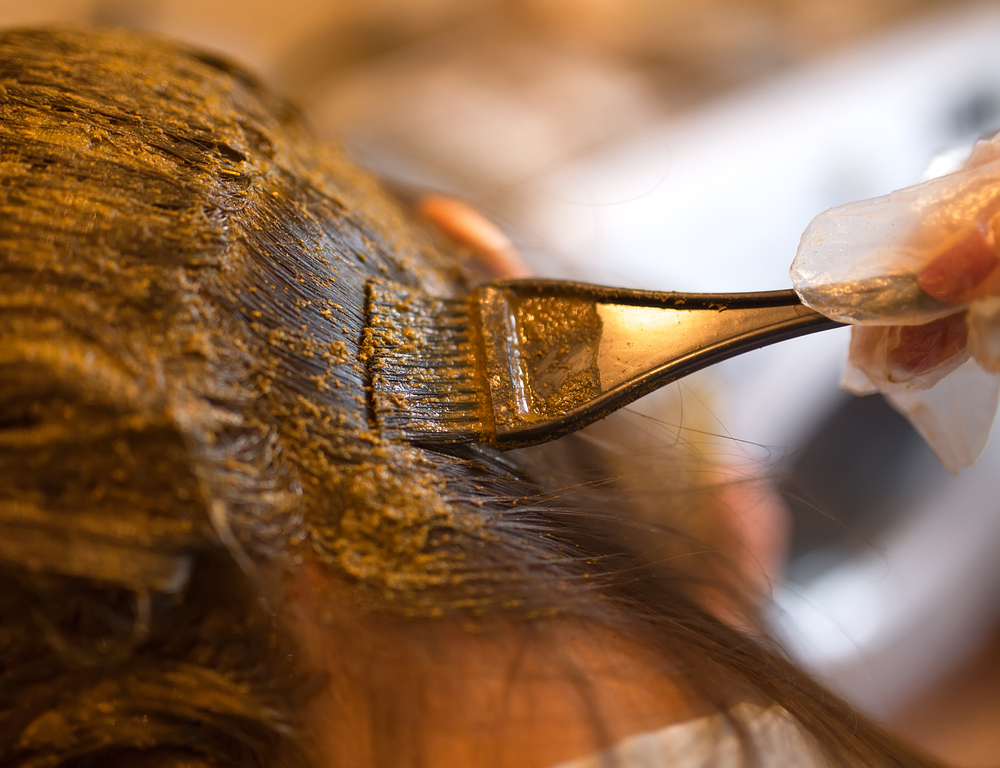 Los 3 mejores tintes de henna para pintarte el cabello sin maltratarlo ni dañarlo