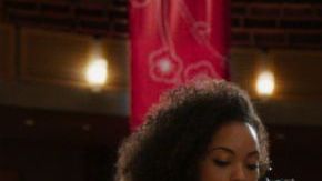 Logan Browning y Allison Williams en "The perfection"