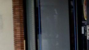 Epifanio García lleva siete años con su restaurante EK Valley. (Aurelia Ventura/La Opinión)