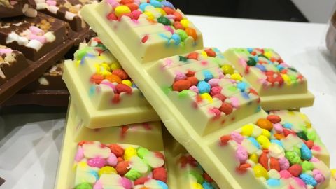 105483062_whitechocolate