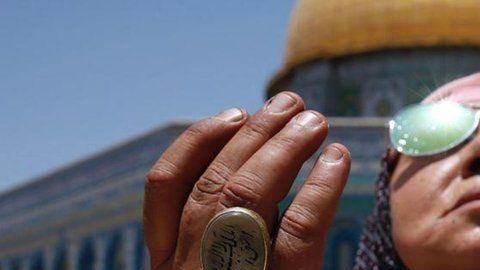 107370342_p076rprj-1