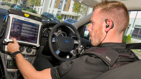 107514344_police_alamy976