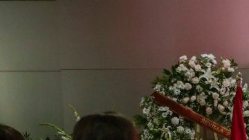 Cientos de personas despidieron al futbolista José Antonio Reyes.