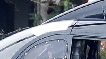 Neymar llegó en helicóptero al entrenamiento de Brasil en Teresópolis bajo la mirada atenta de la policía.