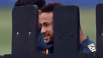 Neymar sigue entrenando con Brasil para la Copa América 2019 en medio del escándalo.
