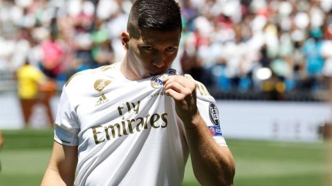 Luka Jovic fue presentado oficialmente como nuevo jugador del Real Madrid