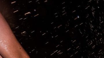 Miles de aficionados del Real Mallorca celebran en  Palma de Mallorca el ascenso a Primera de su equipo.