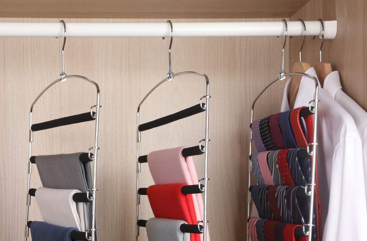 Los 5 mejores productos que te ayudarán a colgar tu ropa ahorrando espacio  - La Opinión