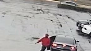 Buscan a sospechosos de robo violento en Westchase.