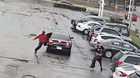 Buscan a sospechosos de robo violento en Westchase.