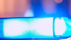 Las identidades del oficial y del niño no se han dado a conocer.