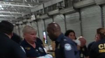 La droga iba en grandes paquetes. Se hallaron 15,582 "ladrillos".