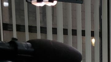 Momentos después de haber votado, el alcalde Eric Garcetti invita a los angelinos a apoyar la Medida EE. TW-YesonEE