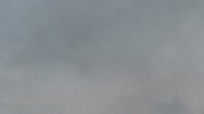 Un incendio de maleza arde en Moreno Valley el 21 de junio de 2019.