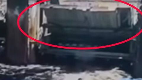 El vehículo tomó una rampa.