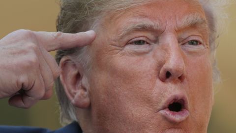 La salud mental del presidente ha sido cuestionada desde que arribó a la Casa Blanca.