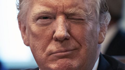 El presidente Trump calificó las afirmaciones de falsas.