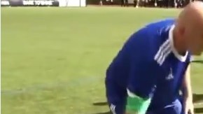 Gianni Infantino hizo el "oso" al cobrar un tiro de esquina