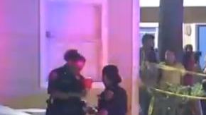 La víctima murió en la escena.