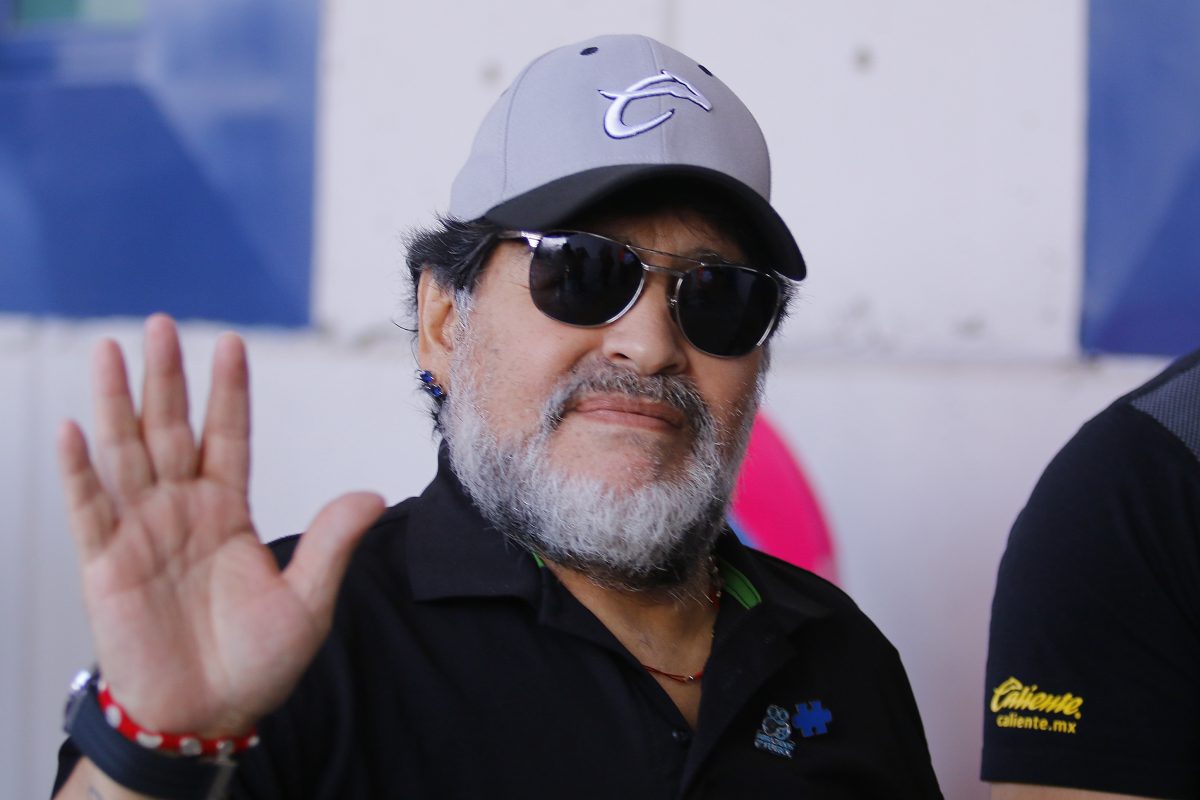 Maradona Dice Adiós Al Banquillo De Los Dorados De Sinaloa - La Opinión