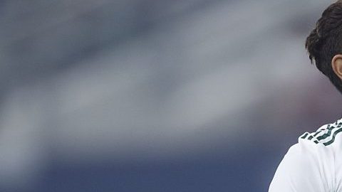 Jonathan dos Santos, está en duda con el Tri para el juego ante Cuba en Copa Oro.