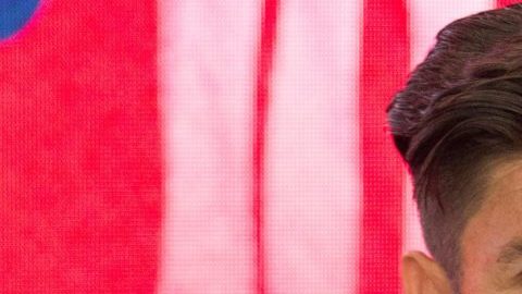 Oribe Peralta, durante su presentación como nuevo refuerzo de las Chivas Rayadas del Guadalajara,