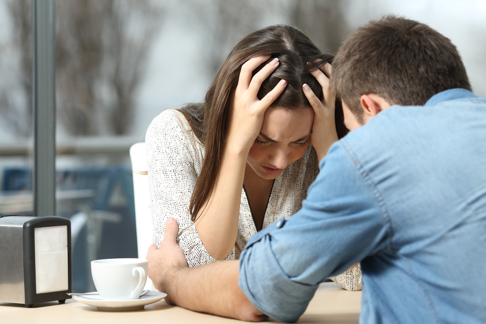 ¿Qué debería hacer luego de descubrir una infidelidad?