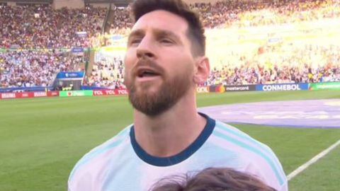 Lionel Messi sorprendió al mundo cantando el Himno Nacional de Argentina