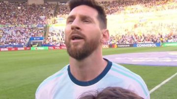 Lionel Messi sorprendió al mundo cantando el Himno Nacional de Argentina
