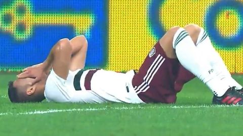 Héctor Moreno salió lesionado del partido del Tri contra Ecuador.