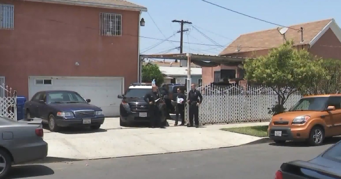 Acusan a padre de "matar a golpes" a su hijo de 4 años en el Sur de Los ...