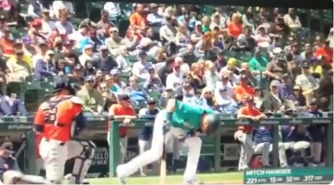 Mitch Haniger recibió un fuerte pelotazo en los genitales y sufrió la ruptura de un testículo