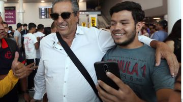 Tomás Boy y las Chivas llegaron a Cancún para la pretemporada