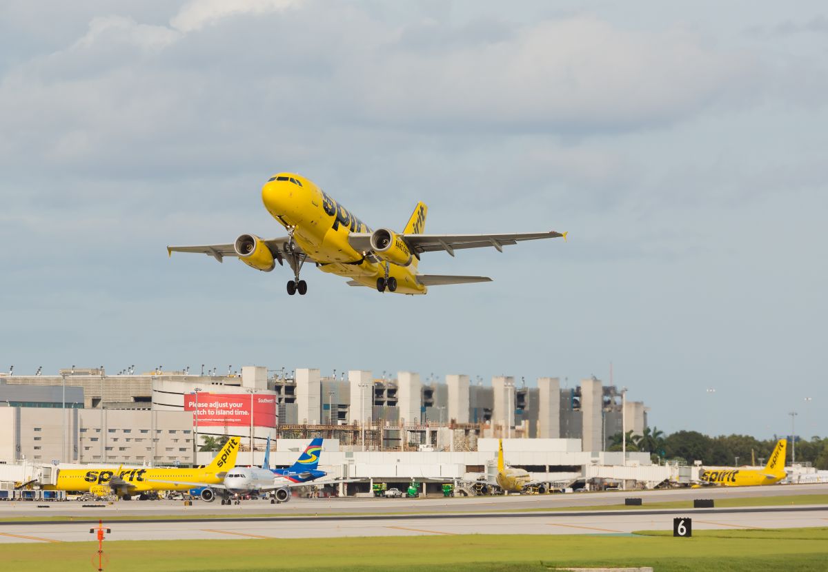 Las Aerolíneas Más Baratas De Los Estados Unidos La Opinión