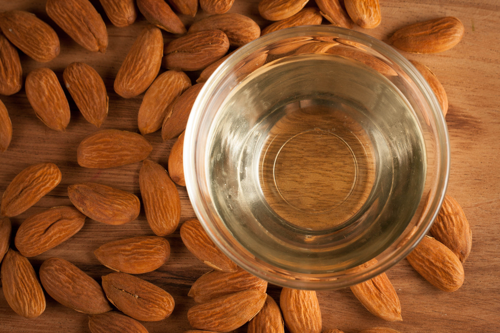 ¿Cómo reparar el cabello maltratado con aceite de ...