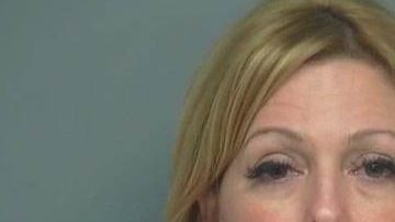 El policía paró a la conductora Elizabeth Warren, que acababa de levantar a tres pasajeros.