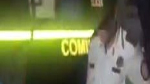 VIDEO: Capturan con arsenal y lista para matar a mujer sicario de la Barrio 18