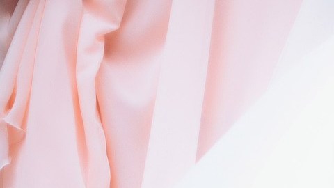 La mujer no pudo soportar que su futuro esposo la engañara con una de sus mejores amigas.