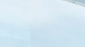 Los trabajadores del LAX han luchado por años por cobertura de salud para sus familias. (Aurelia Ventura/ La Opinión)