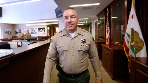 Piden la renuncia del Sheriff de Los Ángeles, Alex Villanueva (Aurelia Ventura/La Opinión)