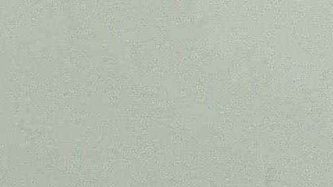 Héctor Barrera (i) se preparó el lunes para hacer los carteles que probablemente serán utilizados en la huelga. (Suministrada)