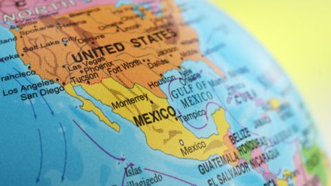 Hablamos con algunos de ellos sobre cómo es la vida al otro lado de la frontera