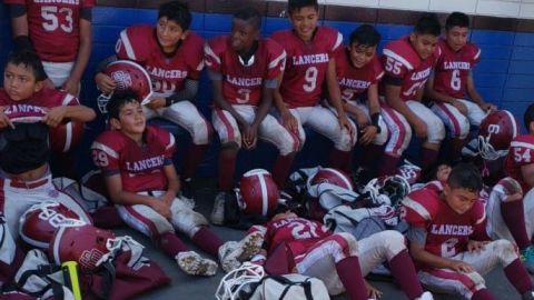 Cascos, hombreras, rodilleras, provisiones y demás fueron robadas del equipo de fútbol americano de Bell Gardens. (Suministrada)