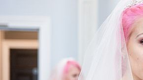 Julia Zelg-De Frees, de 24 años se casó el pasado junio con su pareja de 61.