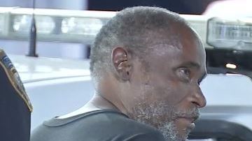 El sospechoso fue trasladado a la cárcel donde permanece.