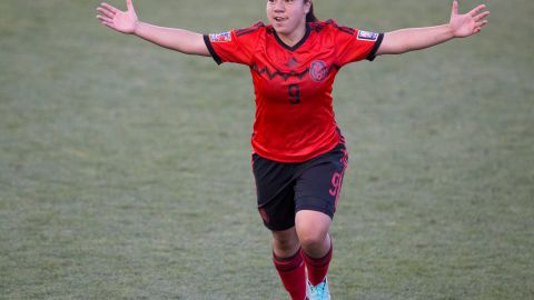 Charlyn Corral, la jugadora mexicana que continúa su aventura en tierras europeas, ya es colchonera