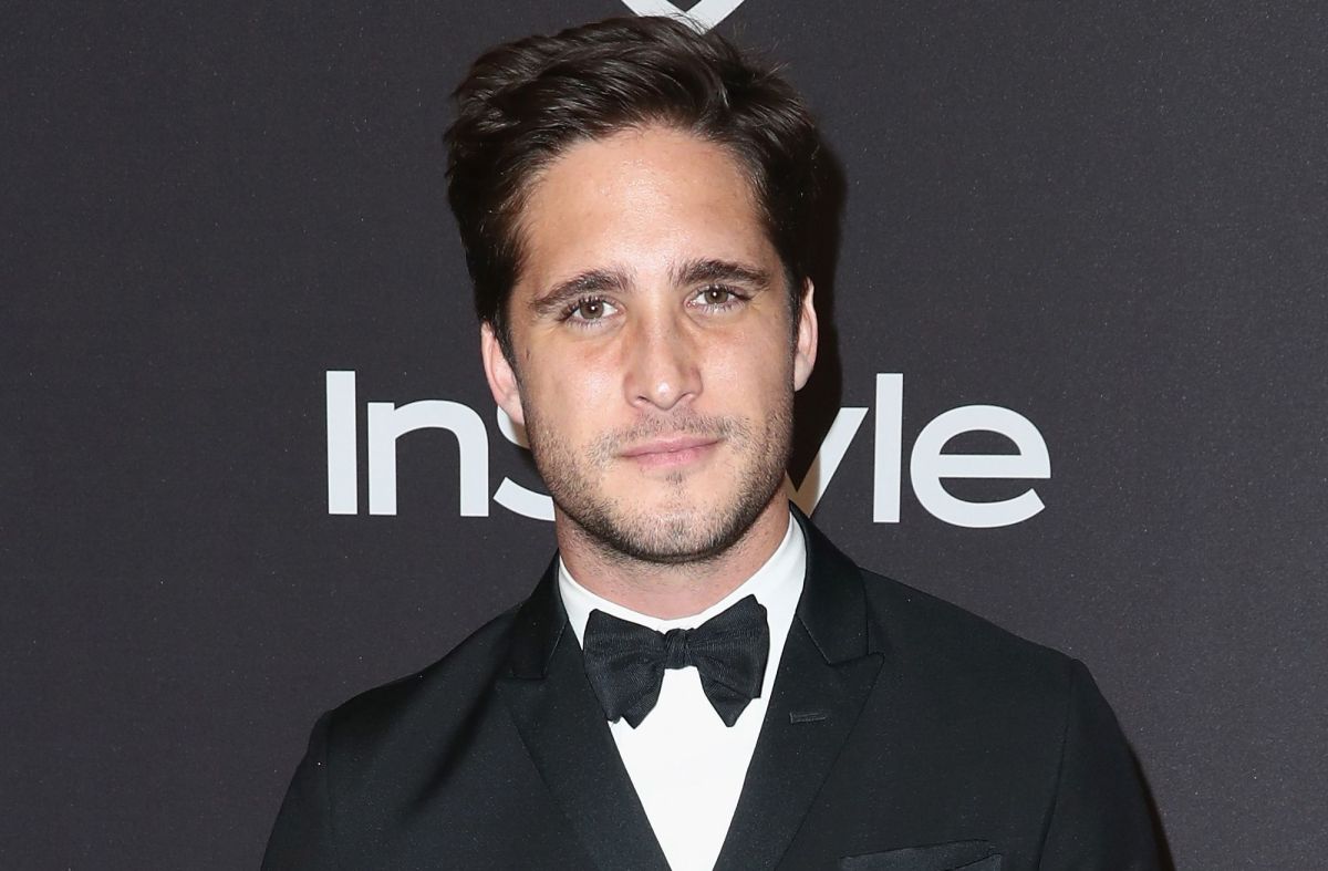 Diego Boneta leaves all his fans shocked by the music video where he looks just like Luis Miguel!