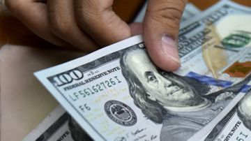 Los hispanos tienen un ingreso promedio de $46,000 dólares anuales.